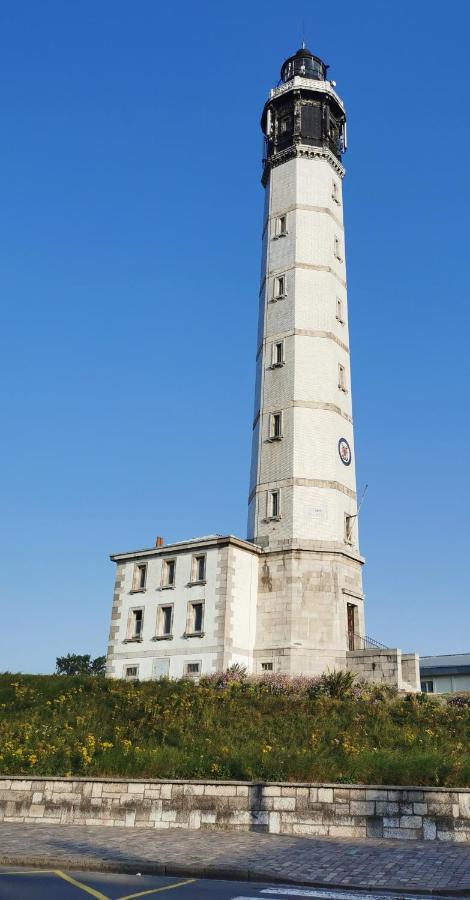Ferienwohnung Au Kaycedra Calais Exterior foto